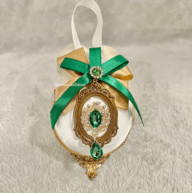 Emerald Satin Bauble Ornament Keepsake